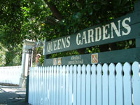 Entry sign at Queens Gardens